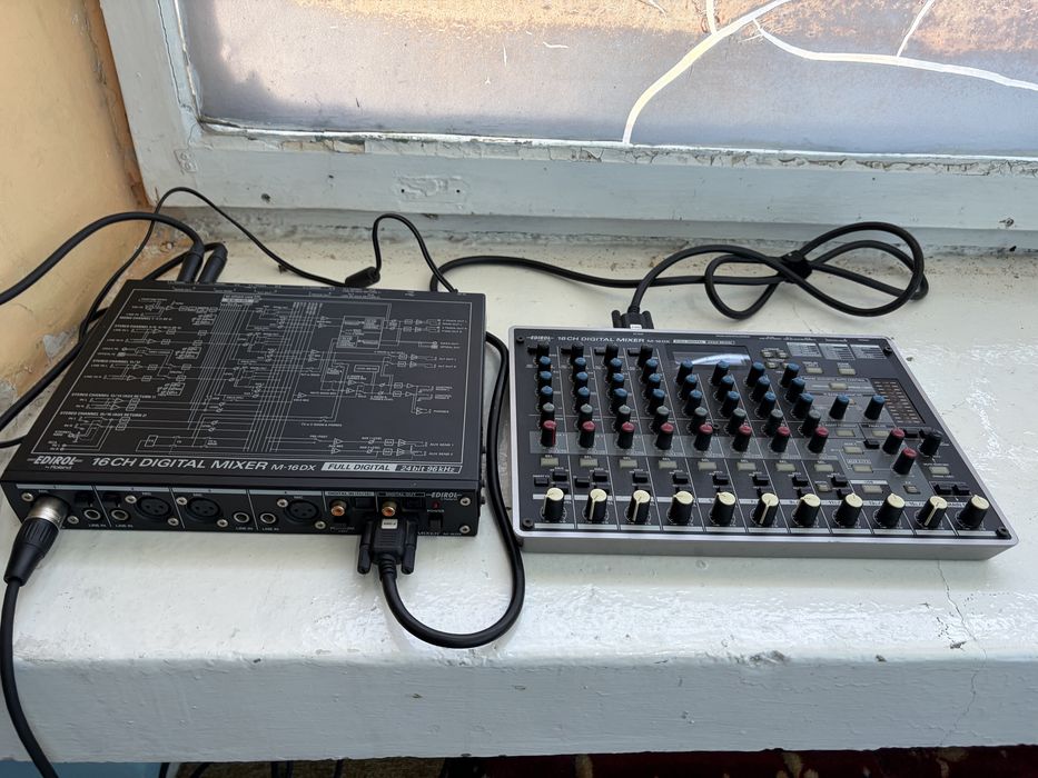 Mixer digital Roland EDIROL