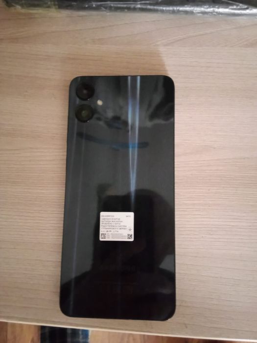 Продаю телефон Самсунг А 05