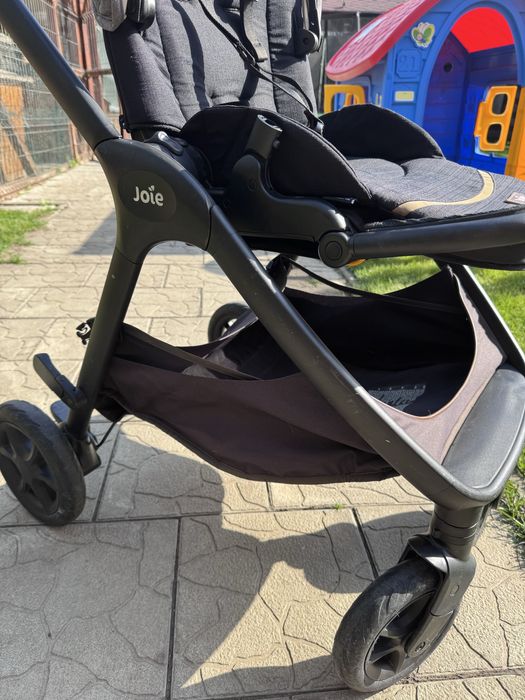 Căruț 2 în 1 + Landou Joie Ramble – Practic și ușor de folosit