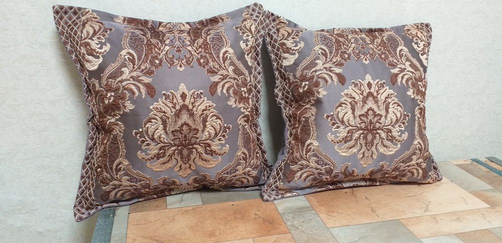 Продам диванные подушки