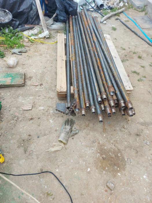 Instalație utilaj  foraj puțuri  fântâni foreză