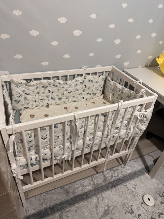 детская кроватка для малышей