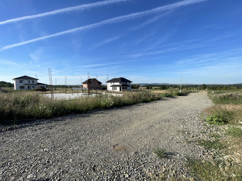 Teren pe calea cisnadiei lângă uzina de apa cu urbanism pentru casa