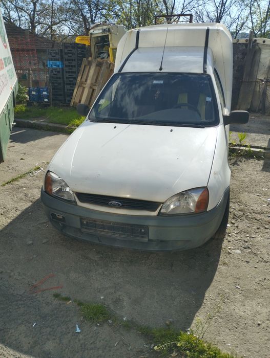 Форд куриер на части