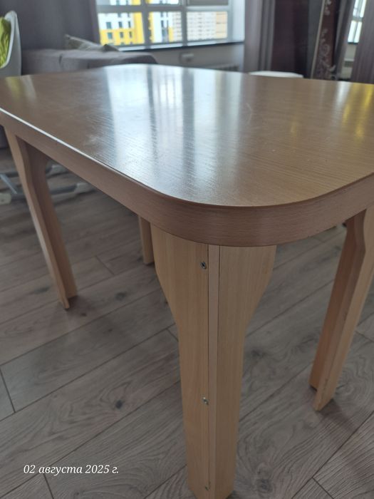 Продам стол лдсп