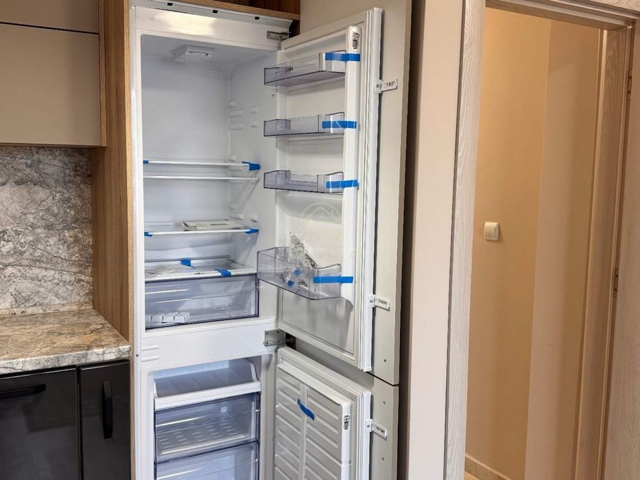 Продава се Тристаен апартамент в Плевен, Дружба 3 - 93 кв.м за 1484 €/кв.м - Снимка #10