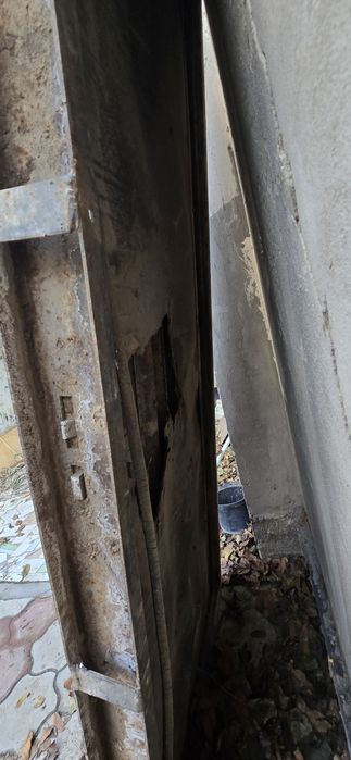 Дверь металлическая