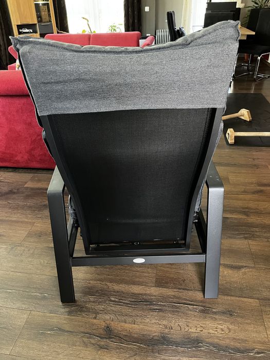 Лек стол с повдигане на краката