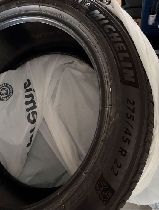 MICHELIN  PILOT Alpin 5 SUV 275/45 R 22  DOT  23  7 mm