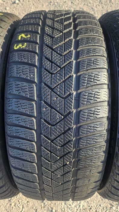 SET 4 Anvelope Iarna 245/45 R18 + 275/40 R18 PIRELLI Sottozero 3 RSC XL (BMW Original) Runflat