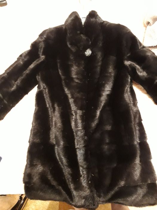 Шуба норковая продам