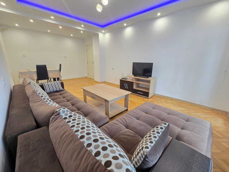 Двустаен апартамент под наем в к-с Славейков, до Кауфланд.