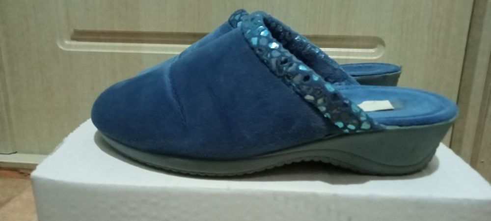 Женские замшевые шлепки