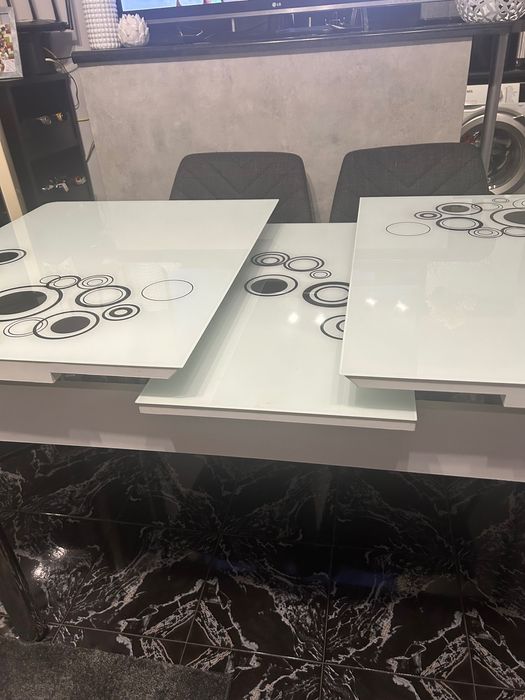 Трапезна разтегателна маса