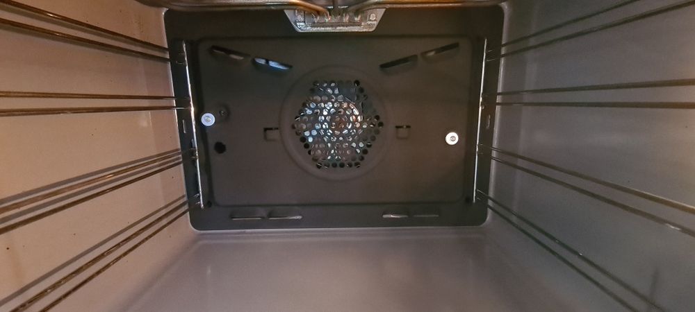 Фурна за вграждане с керамични котлони Miele H251