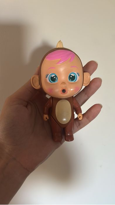 Bebelus in forma de maimuta