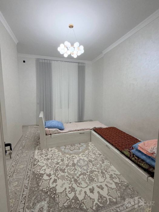 Квартира Себзор факат кизларга 3 киши кере
