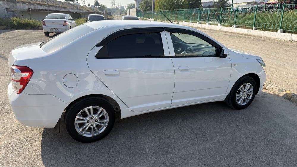 Chevrolet Cobalt 2022 — 3