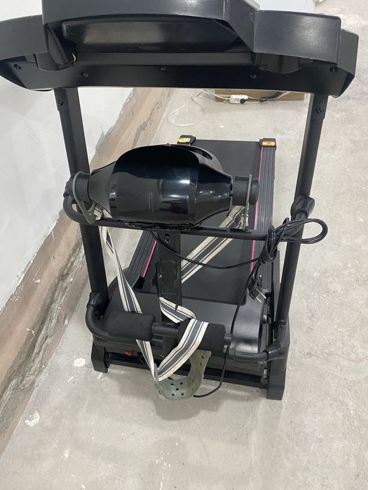 Продается беговая дорожка