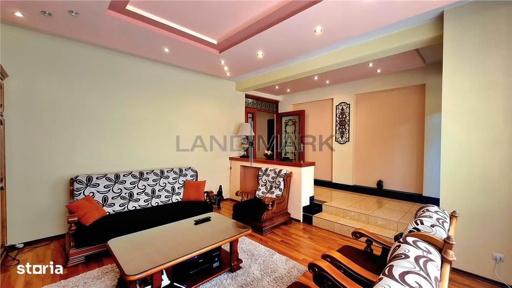 Vila de vanzare Timisoara, 4 dormitoare, piscina, garaj dublu