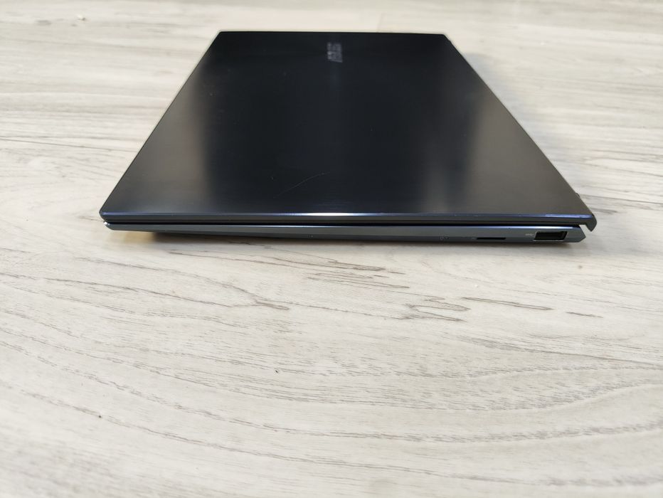 Asus ZenBook 13 I5 1135G7