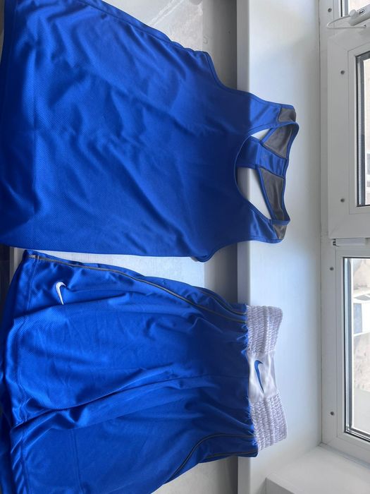 Продам перчатки формы