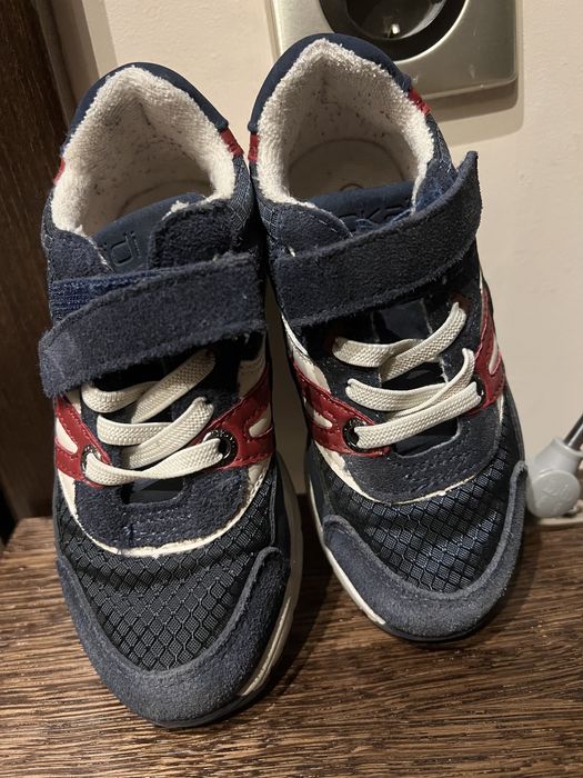 Маратонки 27 номер