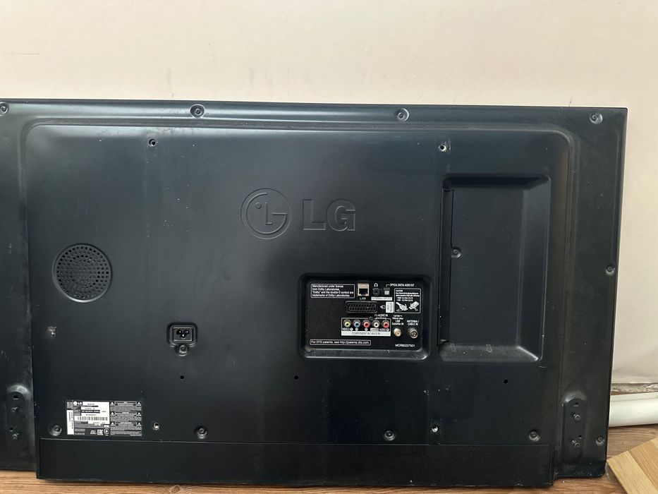 Телевизор на запчасти