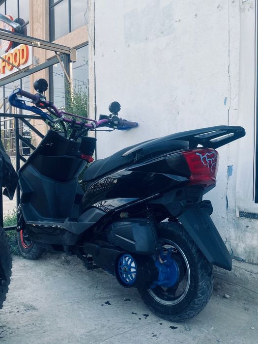 Продам скутер срочно