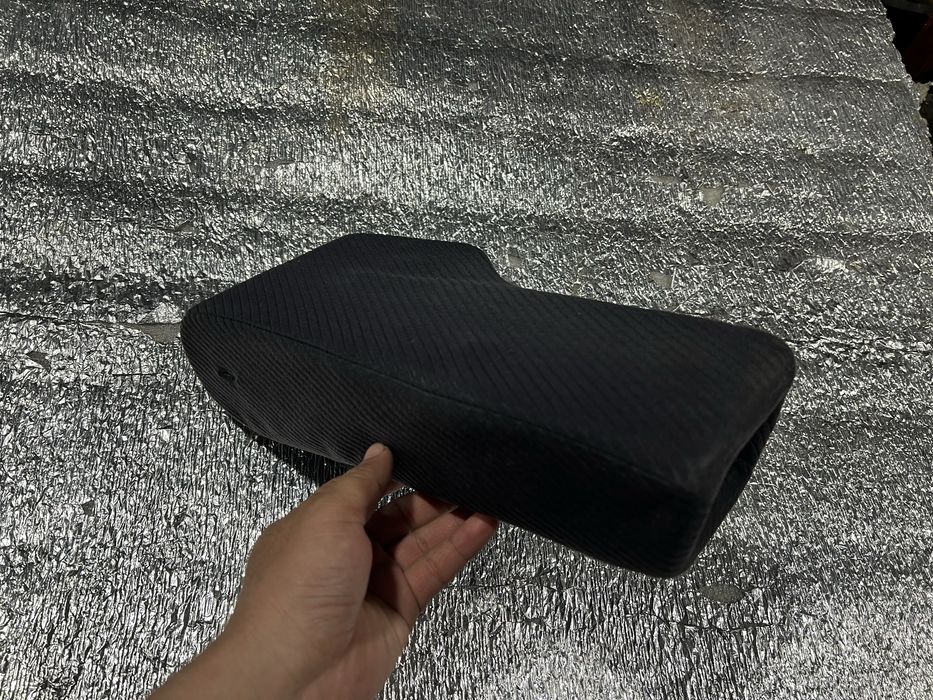 Подлокотник ауди 100 с4