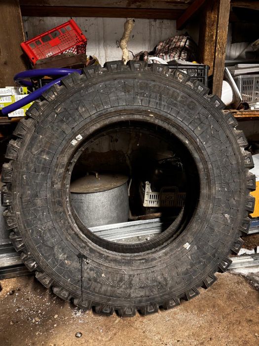 Продам шину срочно