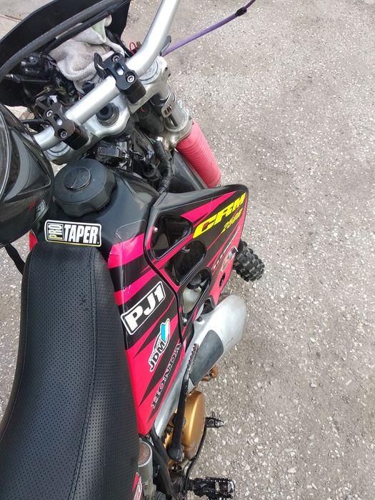 Кроссовый мотоцикл