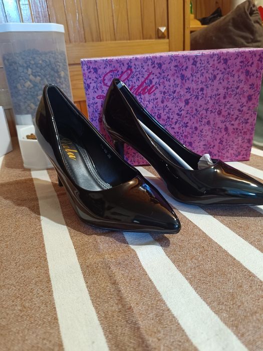 Pantofi negri,noi , mărimea 36