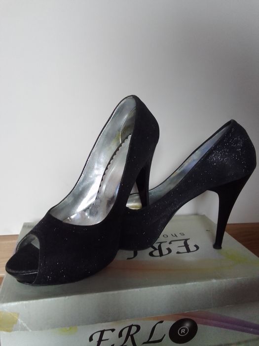 Официални обувки