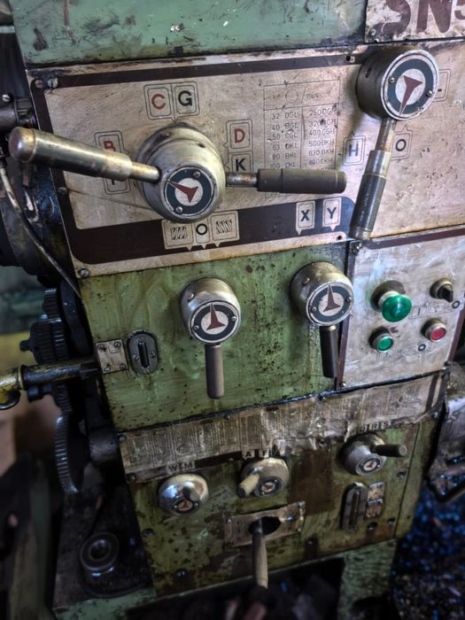 Продам токарно-винторезный станок