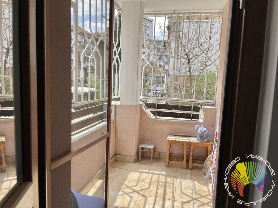 Дава се под наем Многостаен апартамент в Бургас, Лазур - 120 кв.м за 1000 € - Снимка #14