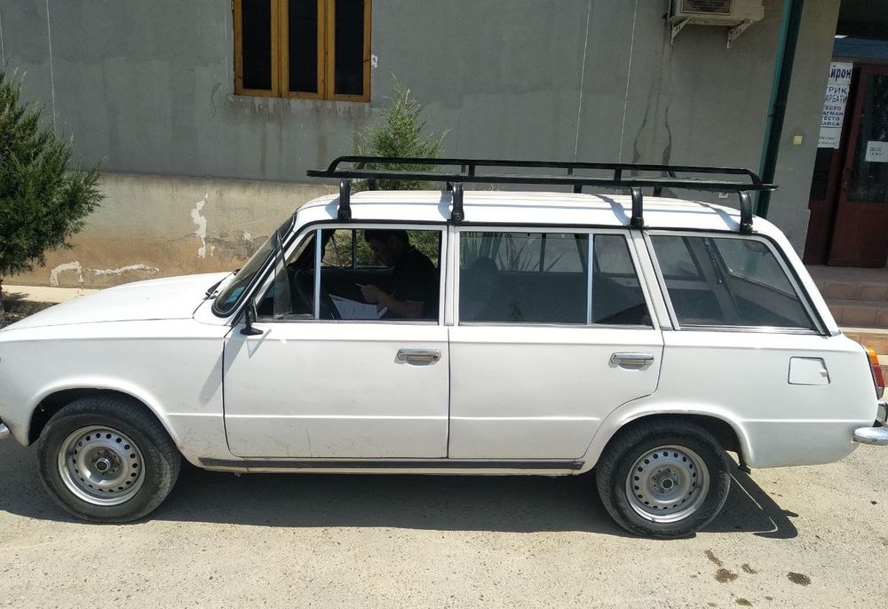 Srochna sotiladi 2102