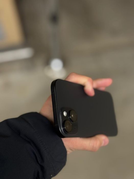 iPhone 15 на 128 гб