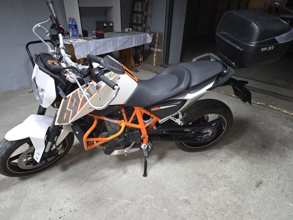 Мотоцикл KTM 690 DUKE