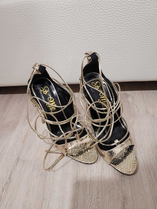 Намалени до 31.12 - Дамски официални сандали