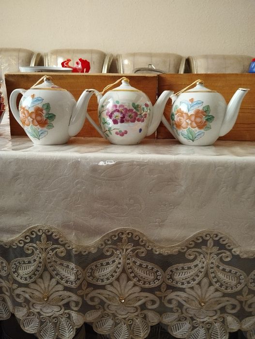 Срочно сотилади чойнаклар почти янги