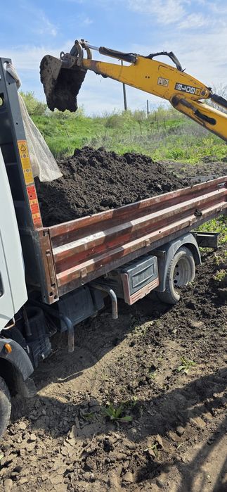 Pamant negru sau galben Zona Iași transport 3.5t