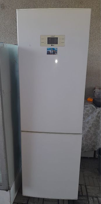 Продаю холодильник LG