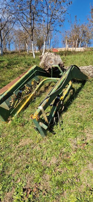 Vând cupa de tractor