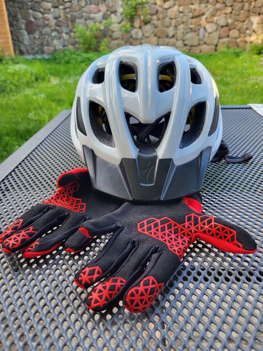 Каска Specialized MIPS детска