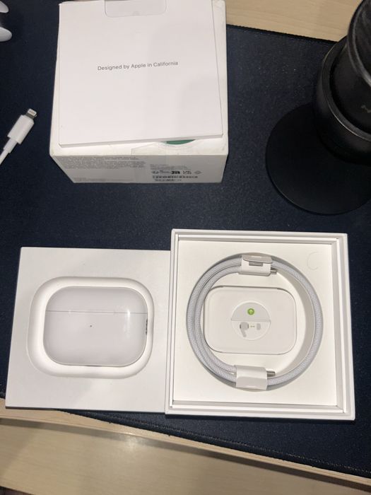 Apple AirPods Pro (2nd Gen) С една година гаранция