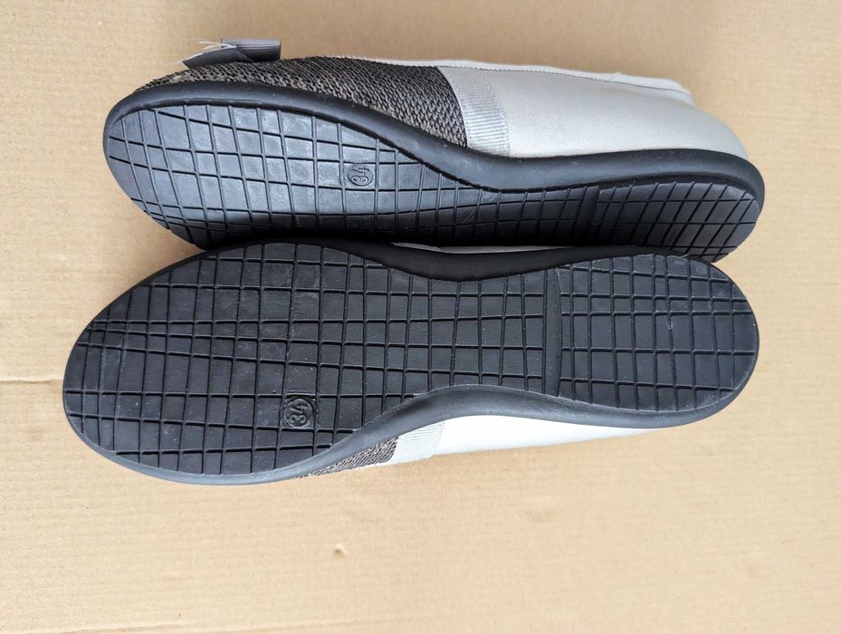 Детски пантофки Benetton