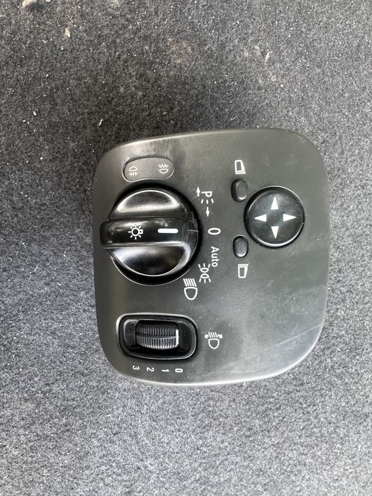 Ключ за сеетлини Mercedes W203 2003Година