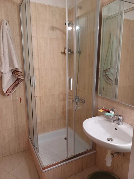 Дава се под наем Тристаен апартамент в София, Лозенец - 102 кв.м за 1196.97 € - Снимка #4