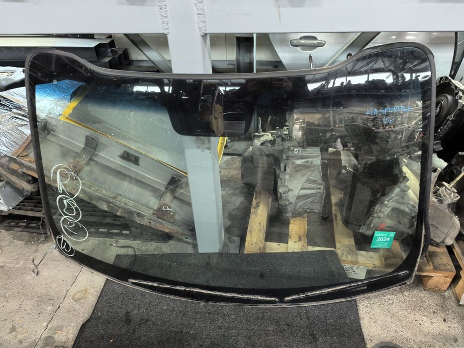 Челно стъкло за Kia Sportage